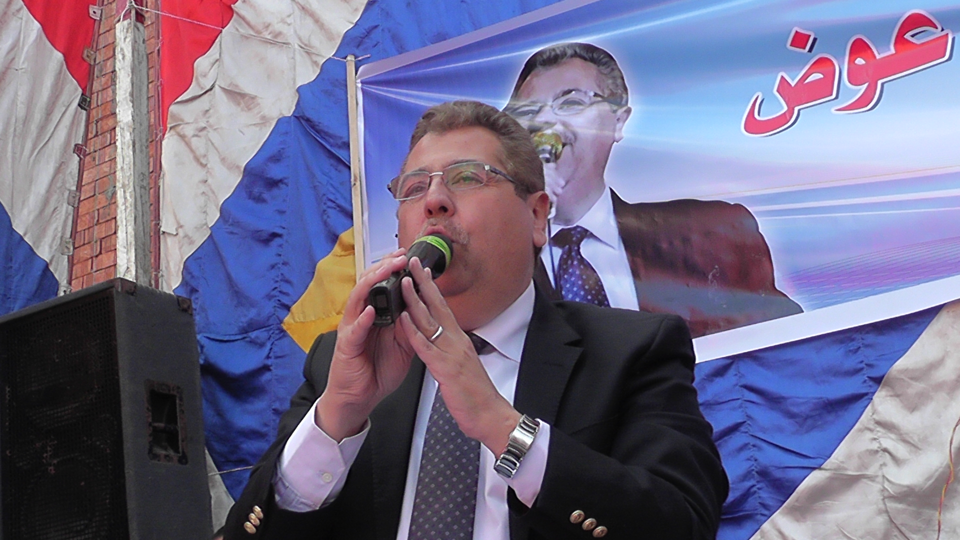 بالفيديو : النائب محمد بدراوى عوض مسيطر تحت القبه