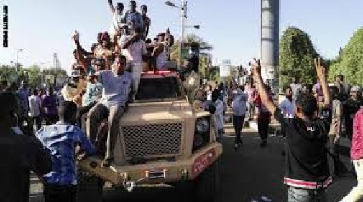 بالفيديو::انقسام داخل الجيش حول مصير الرئيس عمر البشير؟