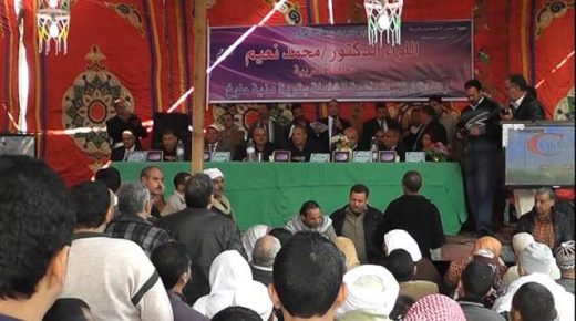 فين ايامك بالفيديو :اللواء محمد نعيم محافظ الغربيه الافضل الاسبق يجلس مع المواطنين على قهوه بقرية طوخ مزيد