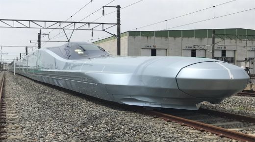 بالصور:عرض اسرع قطار فى العالم باليابان