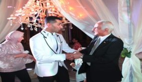 بالصور::اللواء احمد ونيس يهنئ النائب محمد طارق وعروسه رغدلعقد قرانهما بمسجد محمد على
	