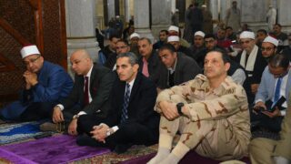 محافظ الغربية يؤدي صلاة المغرب بالمسجد الأحمدي ويشهد احتفال ليلة النصف من شعبان
	