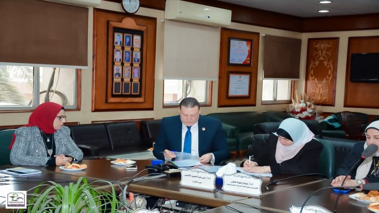 بالصور:توقيع بروتوكول تعاون مشترك بين مركز الخدمات الصيدلية بصيدلة طنطا والجمعية المصرية لمصدري و منتجي المكملات الغذائية