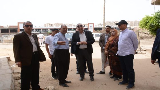 محافظ الغربية يتفقد أعمال تطوير كورنيش محور محلة منوف بطنطا.. المشروع يدخل مرحلة متقدمة بنسبة تنفيذ 50% ويُعيد رسم الخريطة المرورية والحضرية لعروس الدلتا 