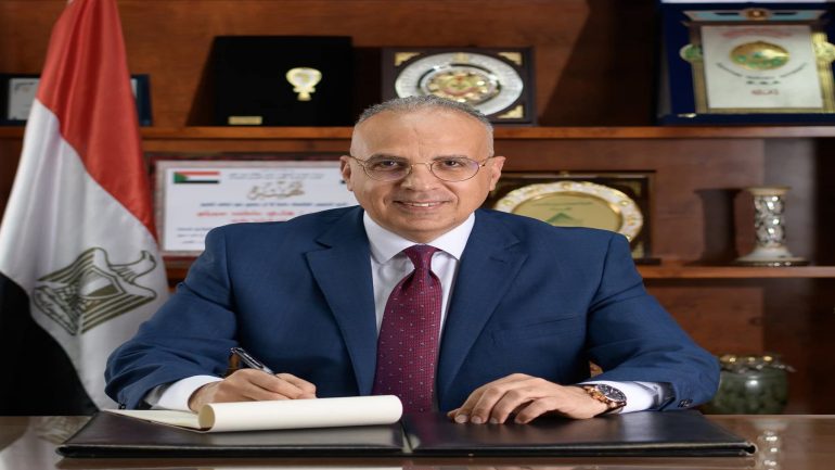 وزير الري يتابع الموقف المائي وحالة الري خلال فترة أجازة عيد الأضحى المبارك