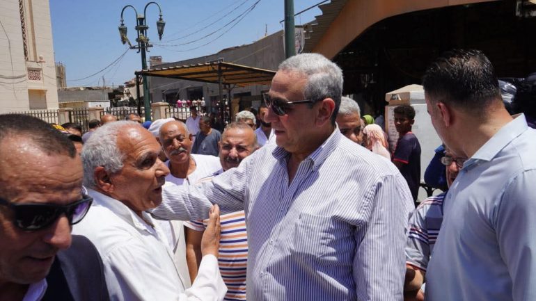 بالصور:محافظ الغربية يؤدي صلاة الجمعة بمسجد السيد البدوي وسط أبناء عروس الدلتا .. ويؤكد: التواجد الميداني والتواصل المباشر ركيزة أساسية في العمل التنفيذي