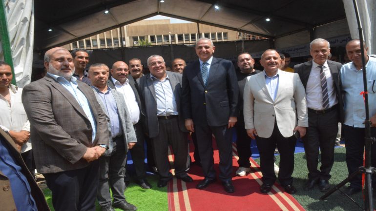 بالصور:محافظ الغربية يفتتح معرض “أهلاً مدارس” بطنطا.. تخفيضات حقيقية تصل 30% والجندي: هدفنا تخفيف الأعباء عن الأسر وتلبية احتياجاتهم قبل العام الدراسي