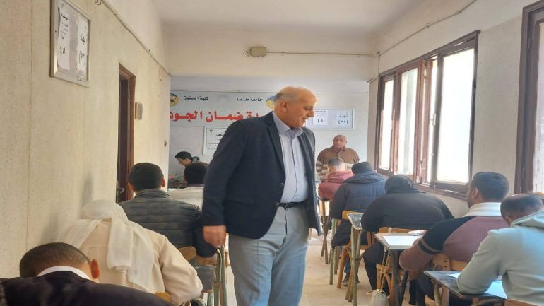 بالصور:بحقوق طنطامتابعة سير لجان اولي ايام الامتحان بالدراسات العليا للعام الجامعى ٢٠٢٥-٢٠٢٦