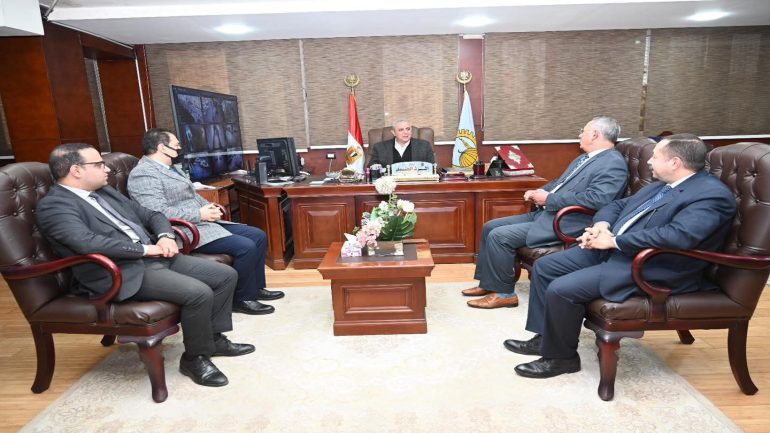 محافظ الغربية يستقبل الرئيس الجديد للمكتب القضائي لهيئة قضايا الدولة بديوان عام المحافظة… ويؤكد على التعاون المستمر لحماية حقوق الدولة ودعم حسن سير العمل