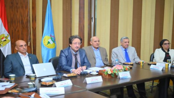 بتوجيهات من الدكتور محمد حسين رئيس جامعة طنطا الدكتور محمود سليم يبحث الأداء المالي والتعاون المؤسسي وتحقيق اقصى درجات الحوكمه المالية والاداريه ..في اجتماع موسع لمديري المراكز والوحدات #institutionalstrengthening #الحوكمه_الماليه_والاداريه 