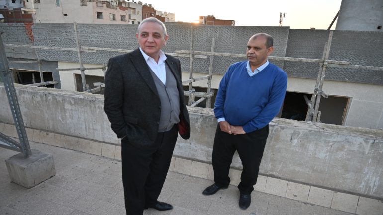 بالصور: محافظ الغربية يتفقد الأعمال الجارية بمشروع إنشاء المبنى الإداري الجديد لديوان المحافظة بعروس الدلتا