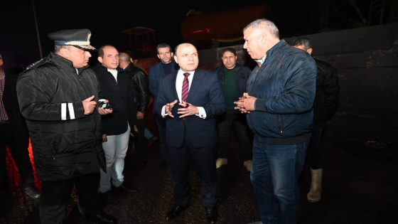 ⭕️ محافظ الغربية ونائبه والسكرتير العام والسكرتير المساعد ورؤساء المراكز والمدن في جولة ليلية وسط هطول الأمطار لمتابعة جهود رفع تجمعات المياه